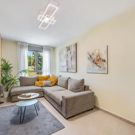 Apartmán San Pedro Dora Maar - Pool, Gym & Garage